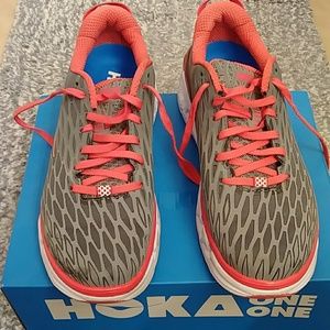 Ladies Hoka One One Tennis Shoes